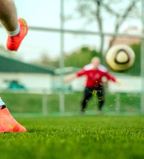 calcio tiro in porta goal